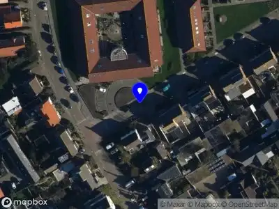 Ambulance met grote spoed naar de Patrijzenweg in Callantsoog