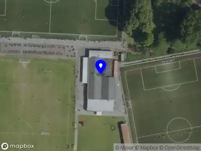 Brandweer met grote spoed naar de Wilgehoutstraat in Helmond vanwege reanimatie