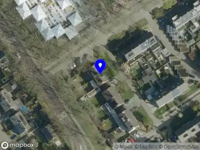 Brandweer en politie met grote spoed naar de Govert Flincklaan in Berkel-Enschot vanwege waarnemen gaslucht