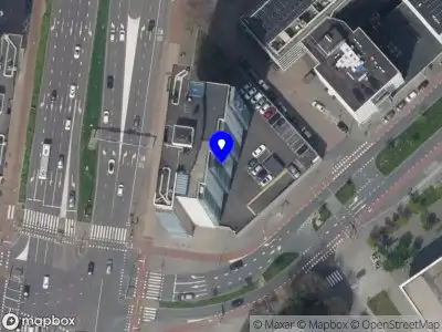 112 melding Ambulance met grote spoed naar de Strevelsweg in Rotterdam