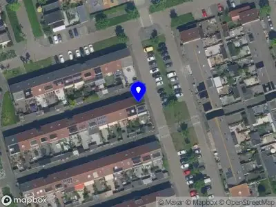 Ambulance met gepaste spoed naar de J. Zwartstraat in Zaandam