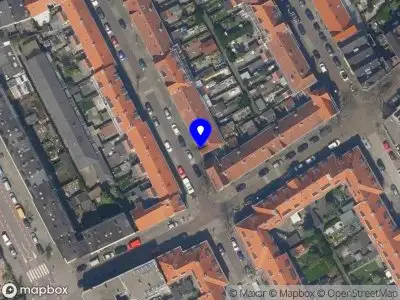 Ambulance met grote spoed naar de Anthonie Muysstraat in Schiedam