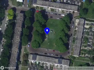 Ambulance met gepaste spoed naar de Albardaplantsoen in Dordrecht