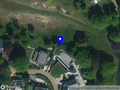 Ambulance met grote spoed naar de Duin en Beeklaan in Bloemendaal