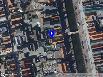 Ambulance met grote spoed naar de Peperstraat in Oud-Beijerland