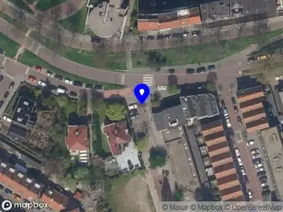 Ambulance met gepaste spoed naar de Mozartlaan in Vlaardingen