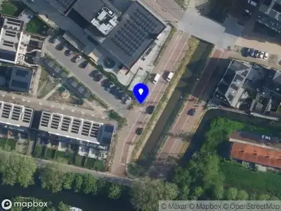 Politie naar de Prinses Irenestraat in Muiden