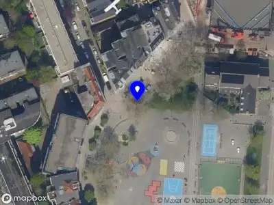 Ambulance met gepaste spoed naar de Eendrachtsplein in Rotterdam