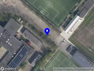 Ambulance met grote spoed naar de Duivenpad in Rotterdam