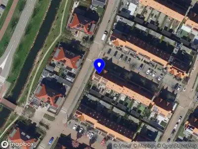 Ambulance naar de Riedertuin in Barendrecht