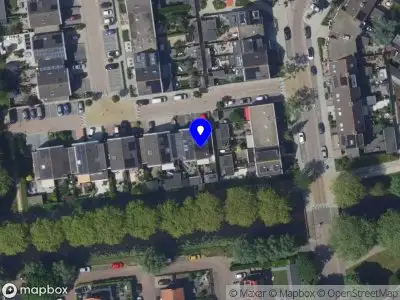 Ambulance met gepaste spoed naar de De Wervel in Alblasserdam