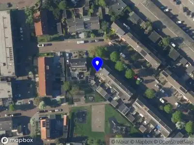 Brandweer met grote spoed naar de Gerard Terborchstraat in Maarssen vanwege waarnemen gaslucht