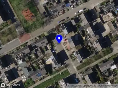 Brandweer met grote spoed naar de Trompstraat in Terneuzen vanwege reanimatie