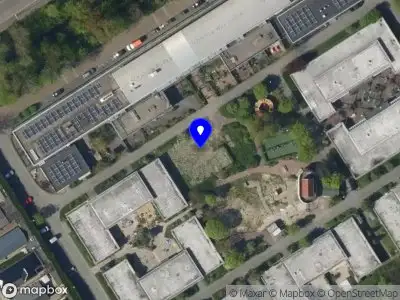 Ambulance met grote spoed naar de Binnenklingen in 's-Gravenhage