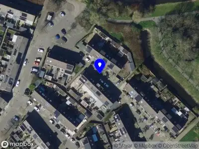 Ambulance met grote spoed naar de Das in Hellevoetsluis