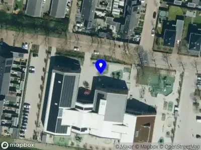 Brandweer met grote spoed naar de Schoolstraat in Ederveen vanwege gebouwbrand