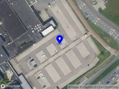 Politie met grote spoed naar de Haagse Schouwweg in Leiden vanwege steekincident