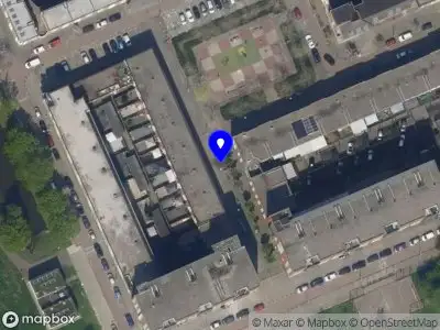 Politie naar de Piet Paaltjensplein in Rotterdam vanwege schietincident