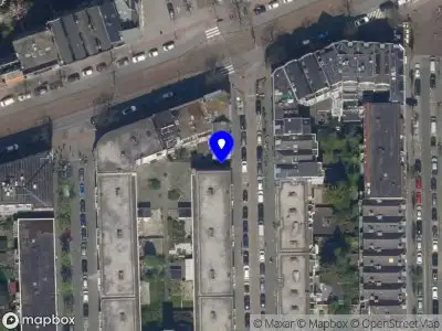 Ambulance met gepaste spoed naar de Hendrick Sorchstraat in Rotterdam