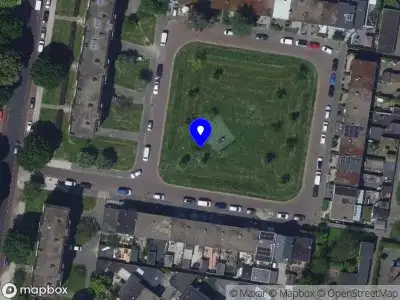 Ambulance naar de Van der Duyn van Maasdamplantsoen in Dordrecht