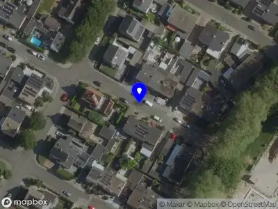 Brandweer en politie met grote spoed naar de Van Anrooystraat in Geleen vanwege waarnemen gaslucht