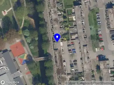 Brandweer met gepaste spoed naar de Bernardus IJzerdraatsingel in Schiedam vanwege een buitenbrand