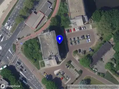 Ambulance met gepaste spoed naar de Nagtegaalplaats in Dordrecht