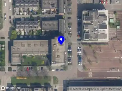 Ambulance met gepaste spoed naar de Ajaxstraat in Rotterdam