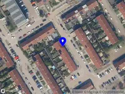 Ambulance met grote spoed naar de Sternenhof in Capelle aan den IJssel