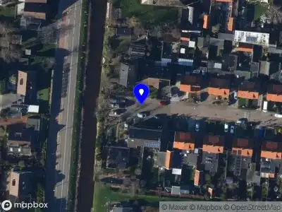 Ambulance met grote spoed naar de Tuinbouwstraat in Julianadorp