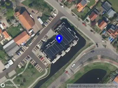 Ambulance met grote spoed naar de Burgemeester Bolwidtweg in Oostvoorne