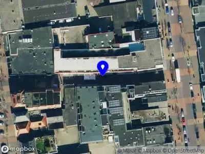 Brandweer met gepaste spoed naar de Marktstraat in Dedemsvaart vanwege een liftopsluiting