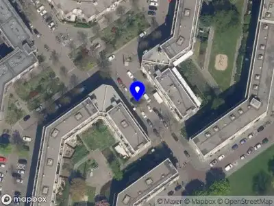 Ambulance met gepaste spoed naar de Ossenstraat in Rotterdam