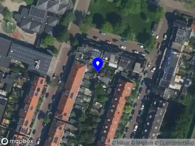Brandweer met grote spoed naar de Kamerlingh Onnesstraat in Haarlem