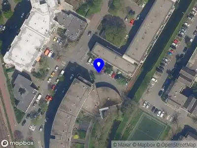 Ambulance met grote spoed naar de Kobehof in Rotterdam