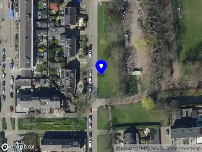 Ambulance met gepaste spoed naar de Maasstraat in Barendrecht