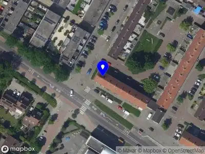 Ambulance met gepaste spoed naar de Kamperfoeliestraat in Papendrecht