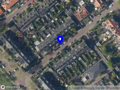 Ambulance met grote spoed naar de Duivesteijnstraat in Voorburg