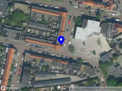 Brandweer met gepaste spoed naar de Nobelstraat in IJmuiden vanwege stormschade