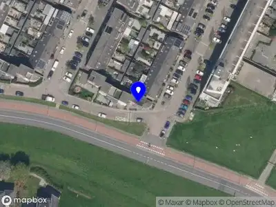 Ambulance met gepaste spoed naar de Solingstraat in Rotterdam