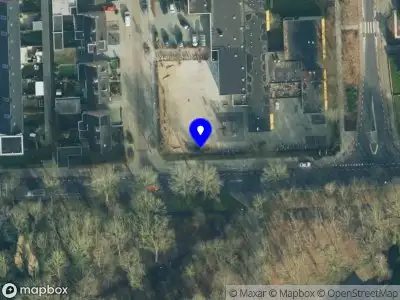 Brandweer met gepaste spoed naar de Seringenstraat in Borne vanwege stormschade