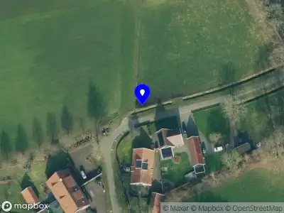 Brandweer met gepaste spoed naar de Berghum in Denekamp vanwege stormschade