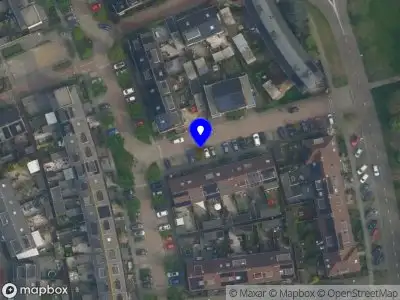 Ambulance met grote spoed naar de Meteoorsteen in Zoetermeer