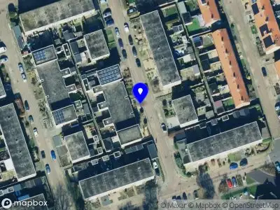 112 melding Brandweer met gepaste spoed naar de Sternstraat in Zwartsluis vanwege stormschade