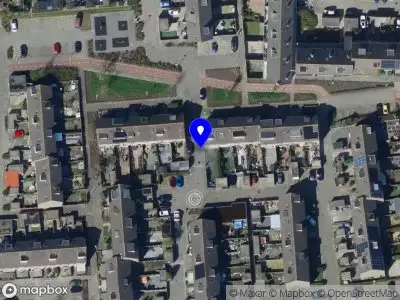 Ambulance met grote spoed naar de Baarsveen in Spijkenisse