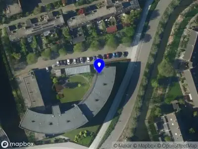 Brandweer met gepaste spoed naar de De Trekvaart in Zwaag