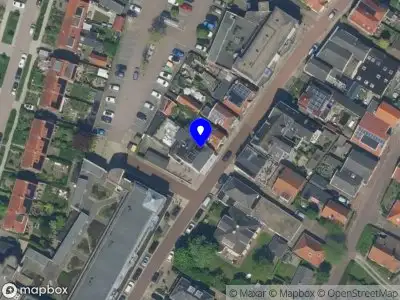 Ambulance met grote spoed naar de Langebuurt in Uitgeest
