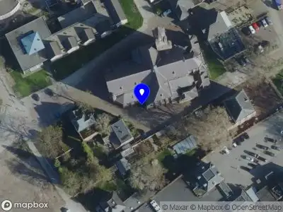 Politie naar de Sint Antoniusplein in Millingen aan de Rijn vanwege aanrijding met letsel