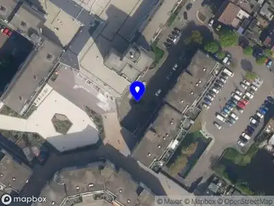 Ambulance met grote spoed naar de Mari Andriessenrade in Capelle aan den IJssel