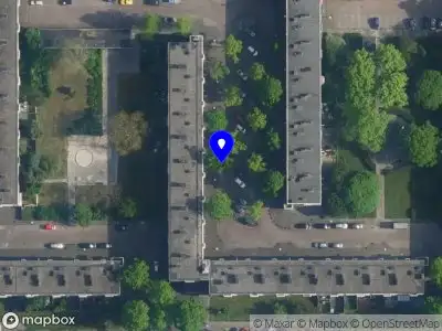 Ambulance met grote spoed naar de Bulgerstein in Amsterdam